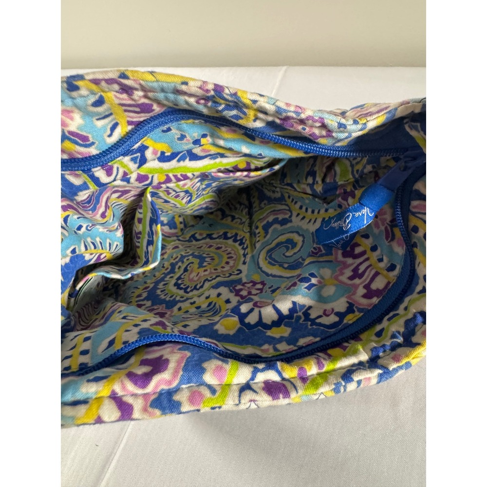 Retired Vera Bradley Hipster crossbody "Capri Blue" quilted paisley pattern - Picture 4 of 6